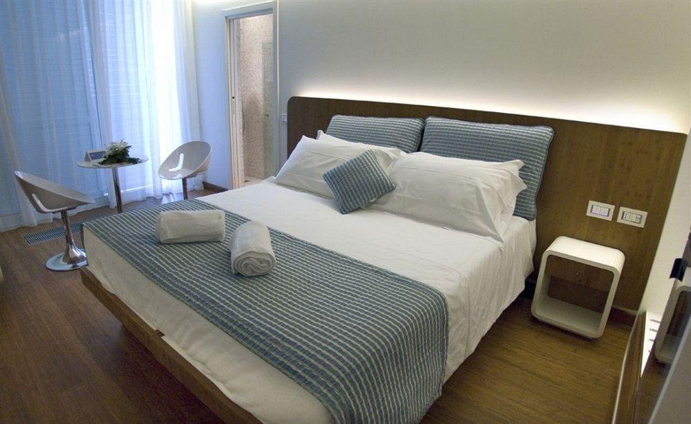 T-Suite Hotel Riccione Eksteriør bilde