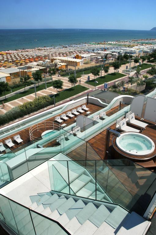 T-Suite Hotel Riccione Eksteriør bilde