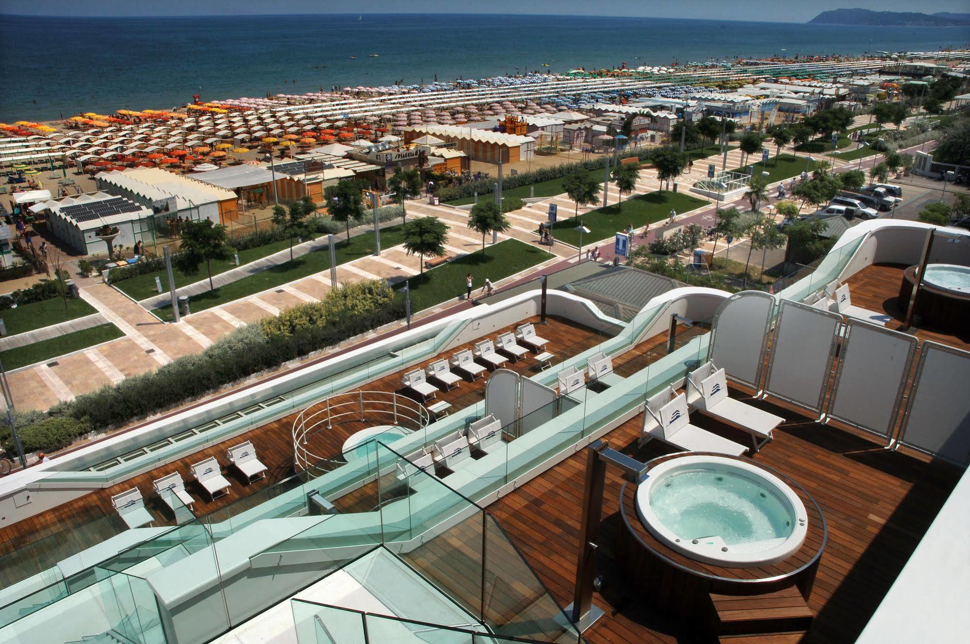 T-Suite Hotel Riccione Eksteriør bilde