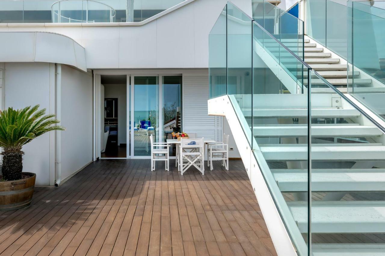 T-Suite Hotel Riccione Eksteriør bilde