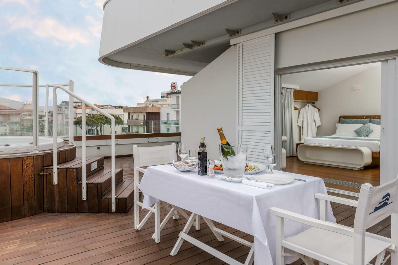T-Suite Hotel Riccione Eksteriør bilde