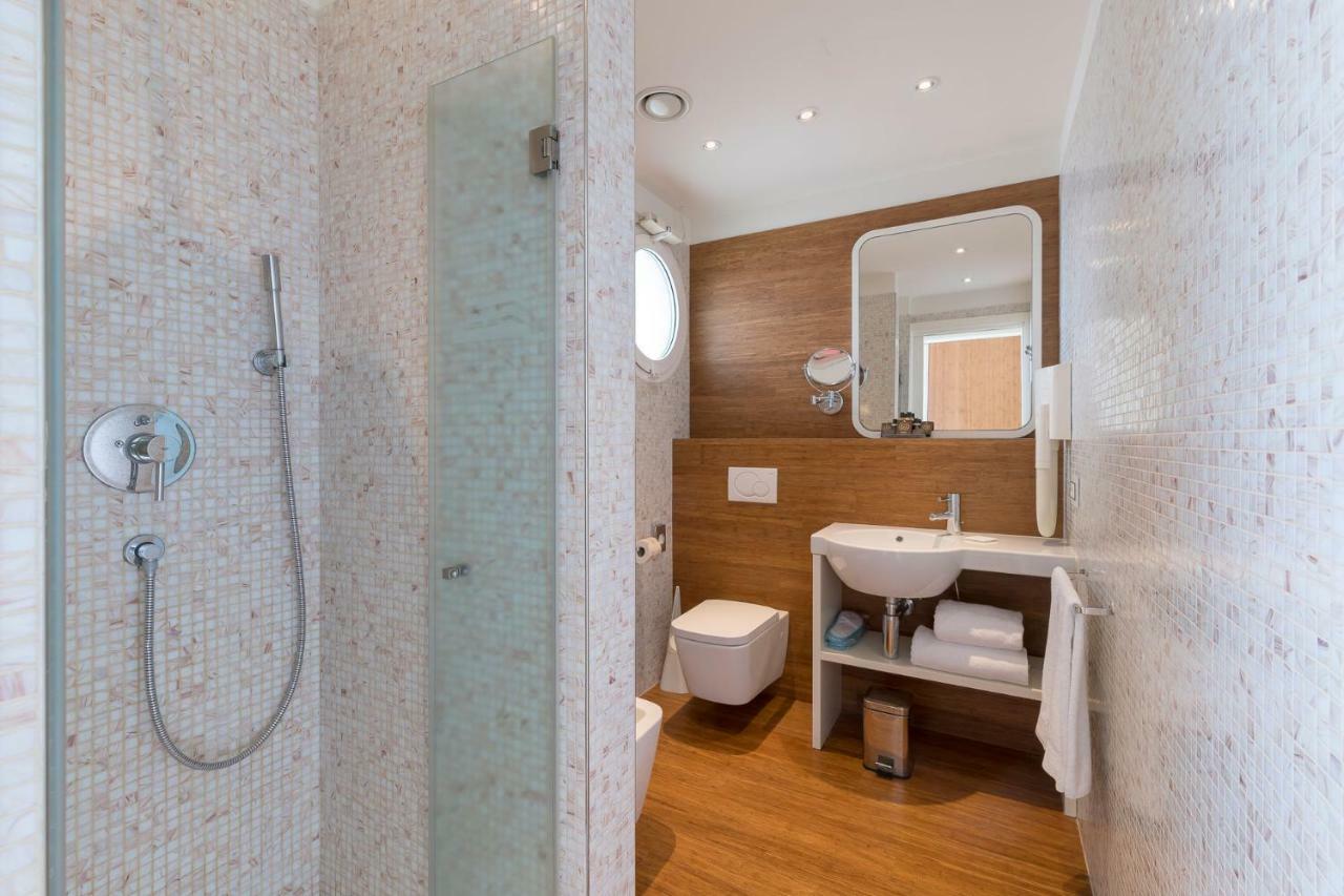 T-Suite Hotel Riccione Eksteriør bilde