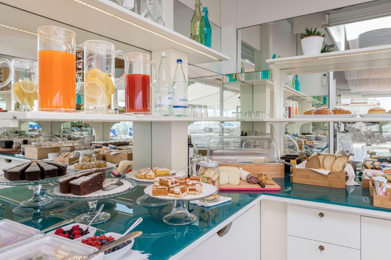 T-Suite Hotel Riccione Eksteriør bilde