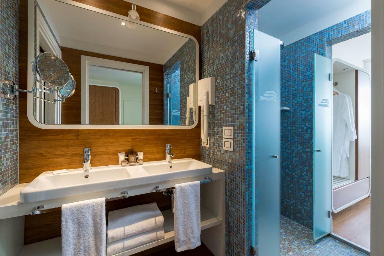 T-Suite Hotel Riccione Eksteriør bilde